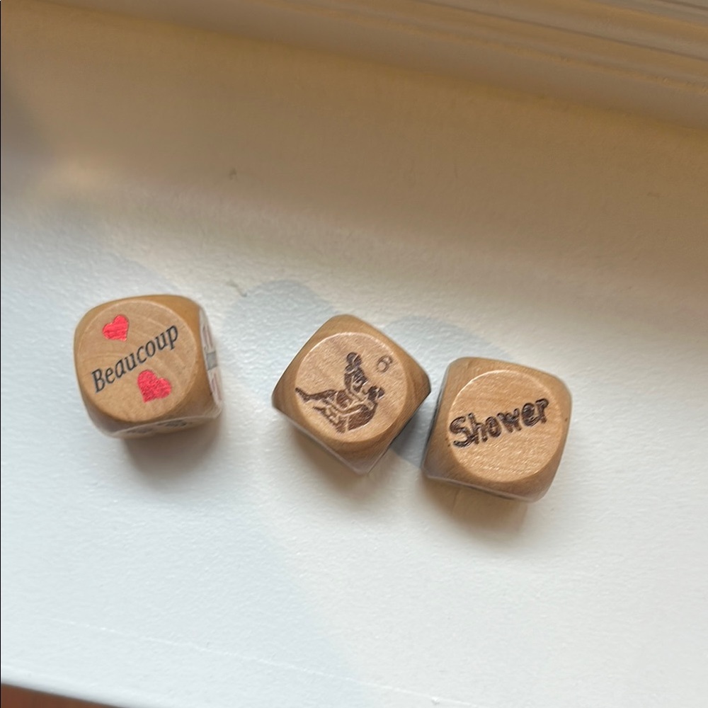Wooden Dice with‎ Fun Designs